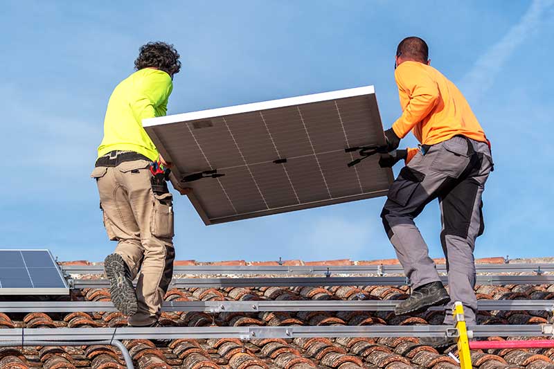PV-Montagesysteme für Solaranlagen auf verschiedenen Dachtypen - Angebote WWS Energy Solutions