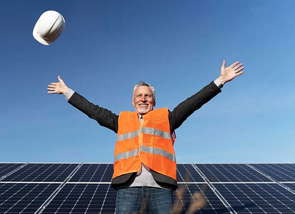 Photovoltaik Förderung 2023 der Bundesregierung für klimaneutrale Solaranlagen einfach erklärt