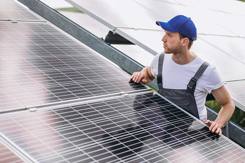 Solaranlagen Reinigung und Wartung von WWS Energy Solutions aus Schönaich im Landkreis Böblingen