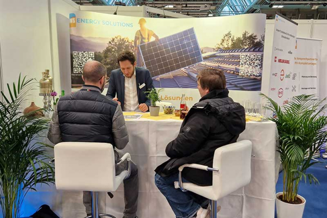 Kundenberatung zu Photovoltaik Lösungen von WWS Energy Solutions